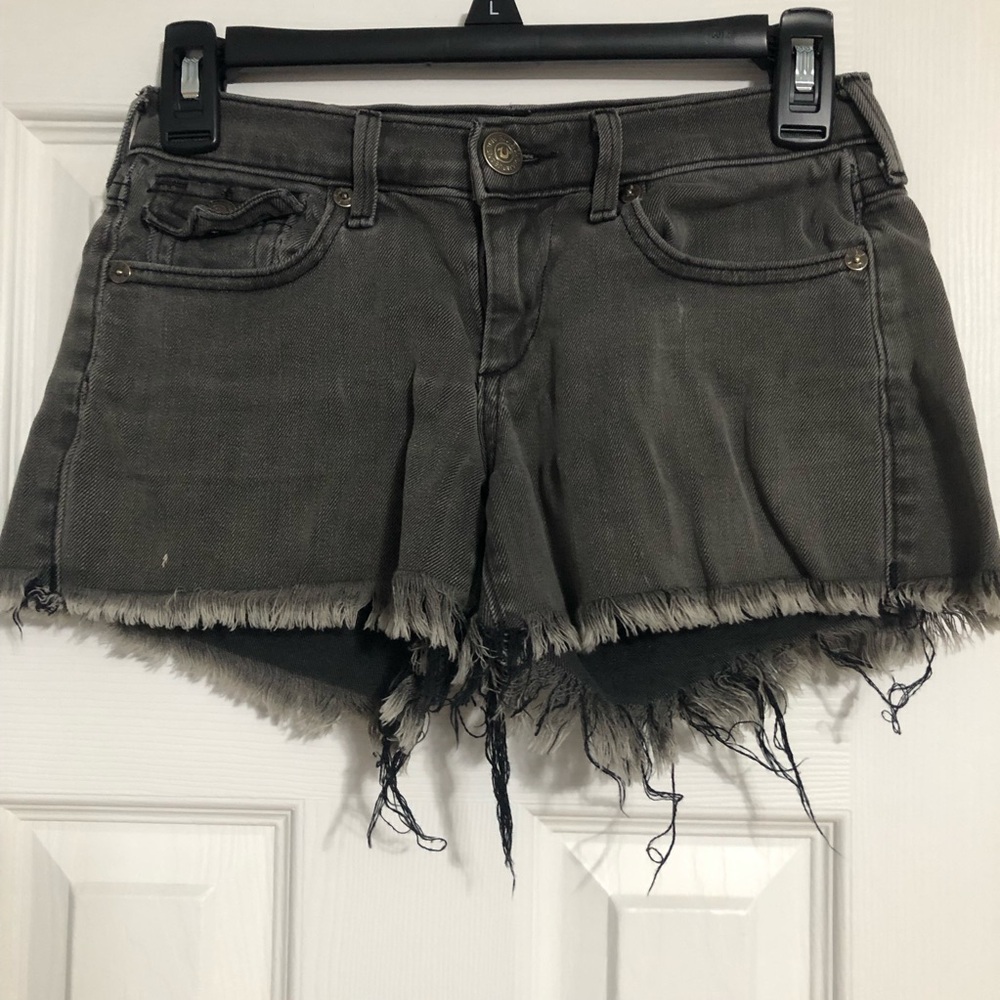 True Religion grey distressed cut off denim jean shorts women’s size 24 low rise